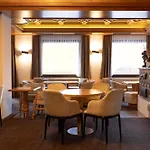 Engel Hotel 3*
