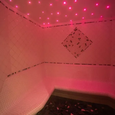 Engel Otel 3*
