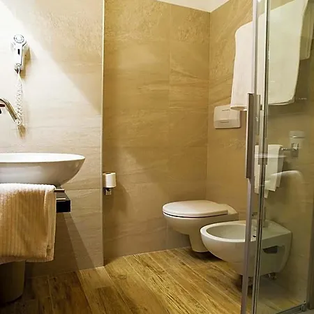 Hotel Engel 3*