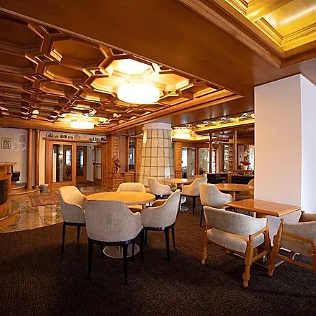 Engel Hotel 3*