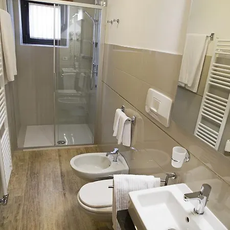 Engel Otel 3*
