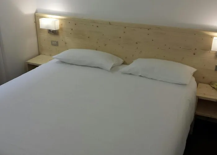 Engel 3* カナツェーイ