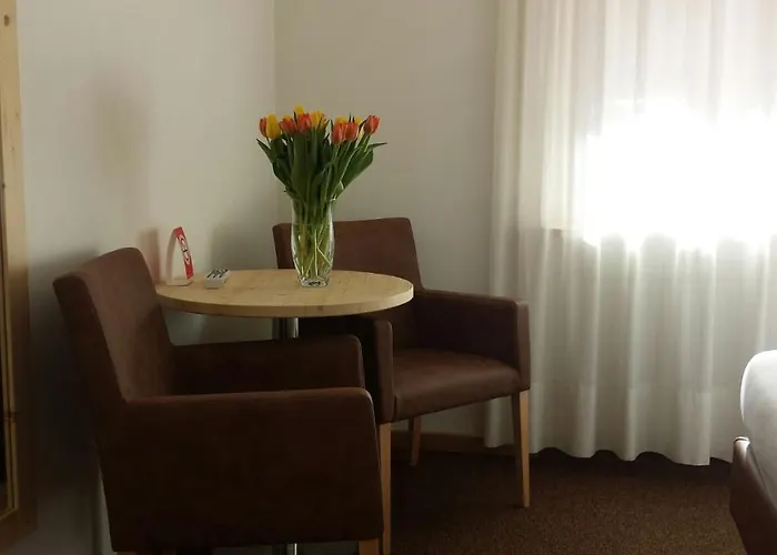 Engel カナツェーイ